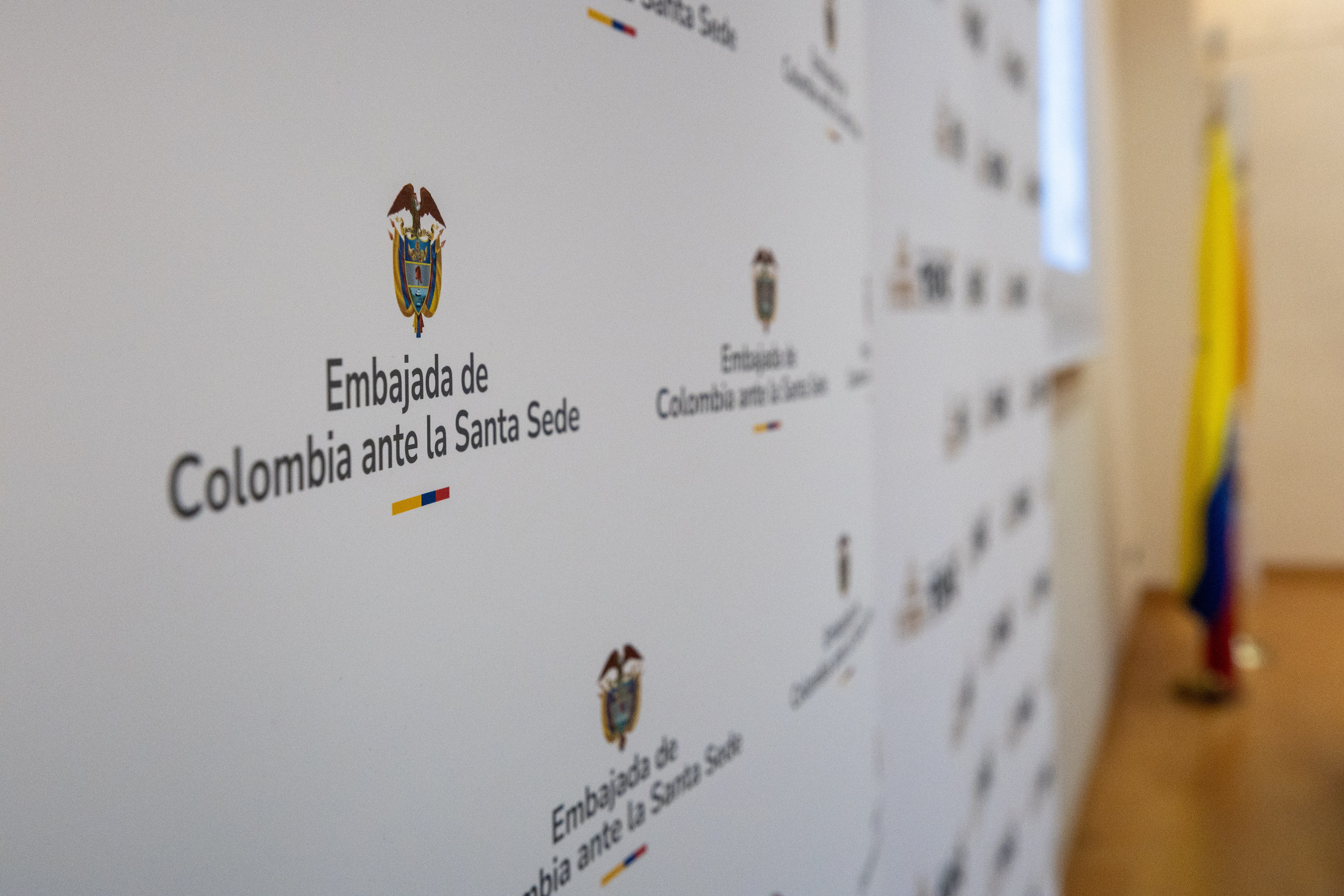 Conversatorio “Caminos hacia la búsqueda de la paz en Colombia”